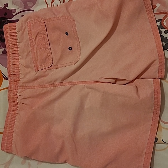 Boy's Vineyard Vines Size Large Pink Swim Trunks - Picture 4 of 5